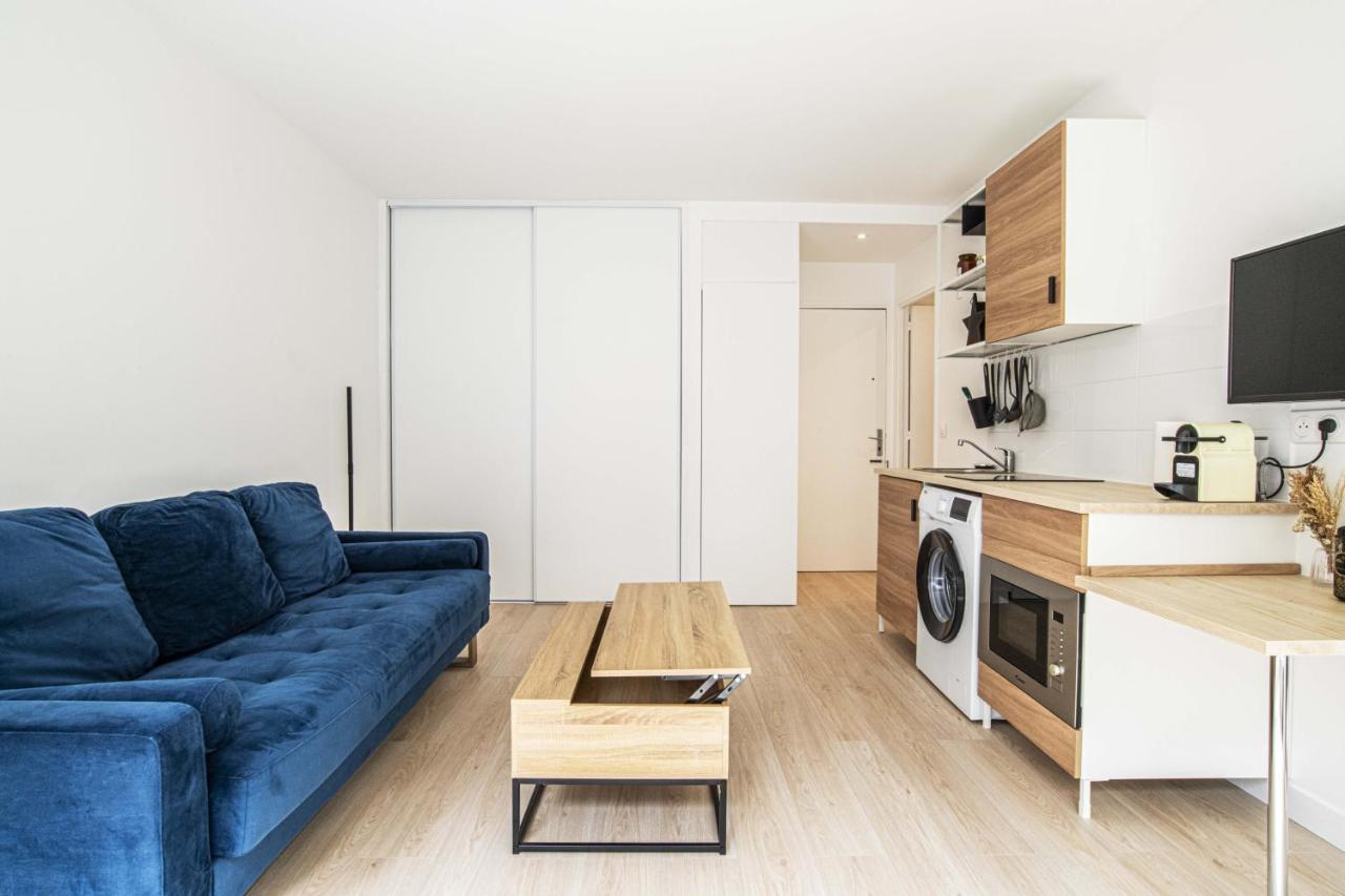 Pick A Flat's In Place Des Ternes - Boulevard Gouvion-saint-cyr * Parigi